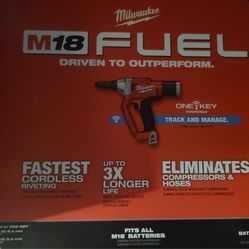 Milwaukee M18 Fuel Rivet Tool