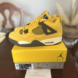 Jordan 4 Lightning Sz 10