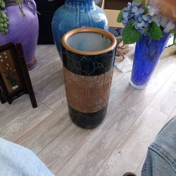 18.5" Tall Black And Brown Vase
