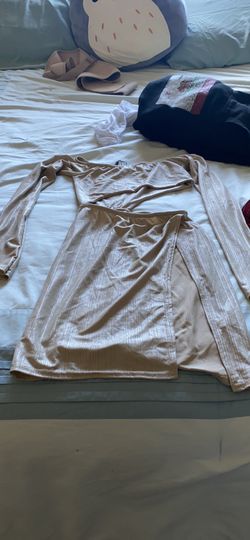 Prettylittlething Dress, champagne, size 2