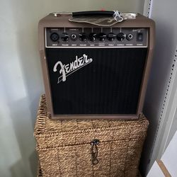 Fender Acoustasonic 15