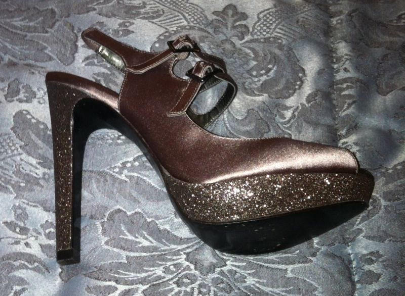 Iridescent colored heels