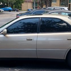 2001 Lexus ES 300