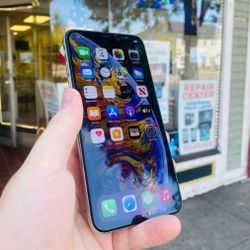 iPhone XS Max 64Gb Unlocked Like New Condition 