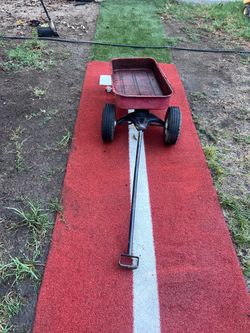 Red Metal Pull Wagon radio flyer with Handle