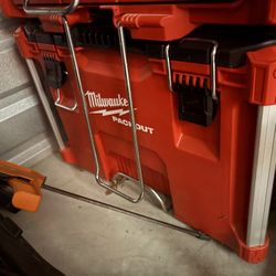 Milwaukee Rolling Tool Box 