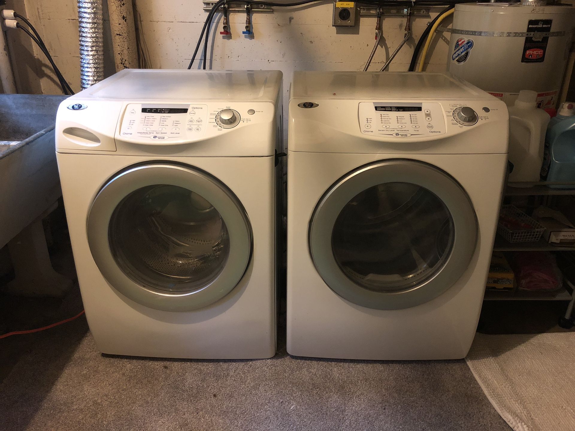 Maytag washer and dryer combo (gas dryer)