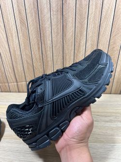 Nike air zoom Vomero 5
