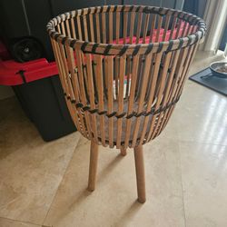 Rattan Basket Plant Stand with Legs