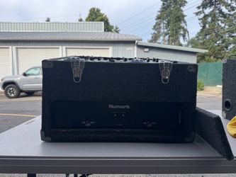 Numark CDN88 Dual CD DJ System + C3FX Mixer + Road Case