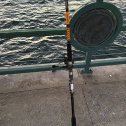 Ugly Stik Bigwater Spinning Combo, 10' Medium Heavy Fishing Rod, 70 Size Reel