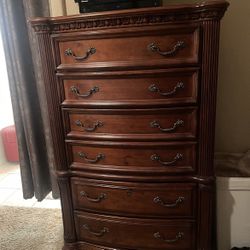 5 Piece Wooden Bedroom Set 