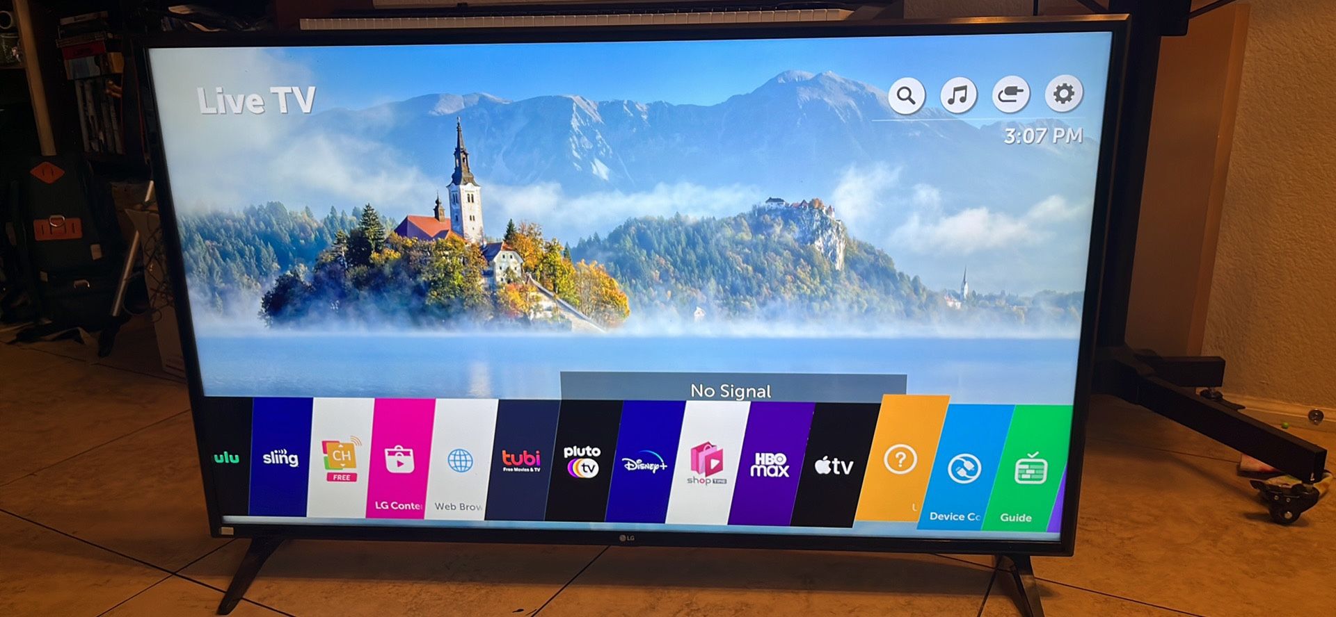 LG UK6090PUA 4K HDR Smart LED UHD TV 50'' Class (49.5'' Diag) for