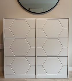 Storage cabinet