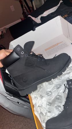 New Black timberland boots 8.5
