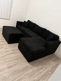 Brand New Black Sectionals With Free Ottoman