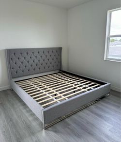king bed frame / cama king grey de microfiber