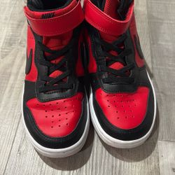 Youth 1.5 Nike Basketball Shoes 