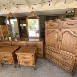 Gorgeous Hienokyt Manufacturing Company Furniture Set