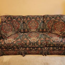 Couch/ Sofa