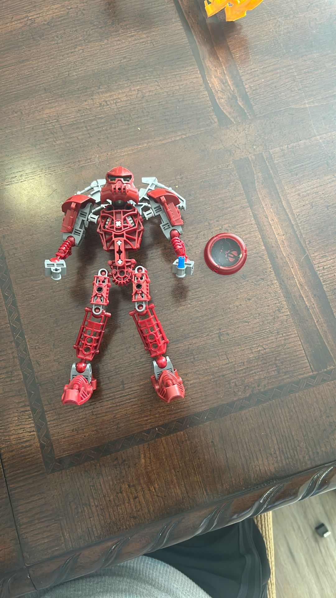 LEGO Bionicle Toa Vakama