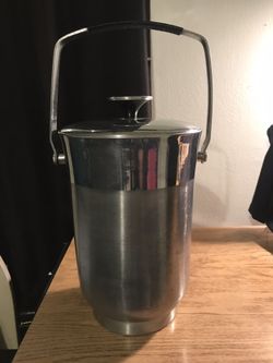 Vintage Champagne Bucket With Black BAKELITE Lid Handle In Great Condition