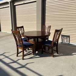 Beautiful Round Dining Table And Four Chairs (Delivery Available)