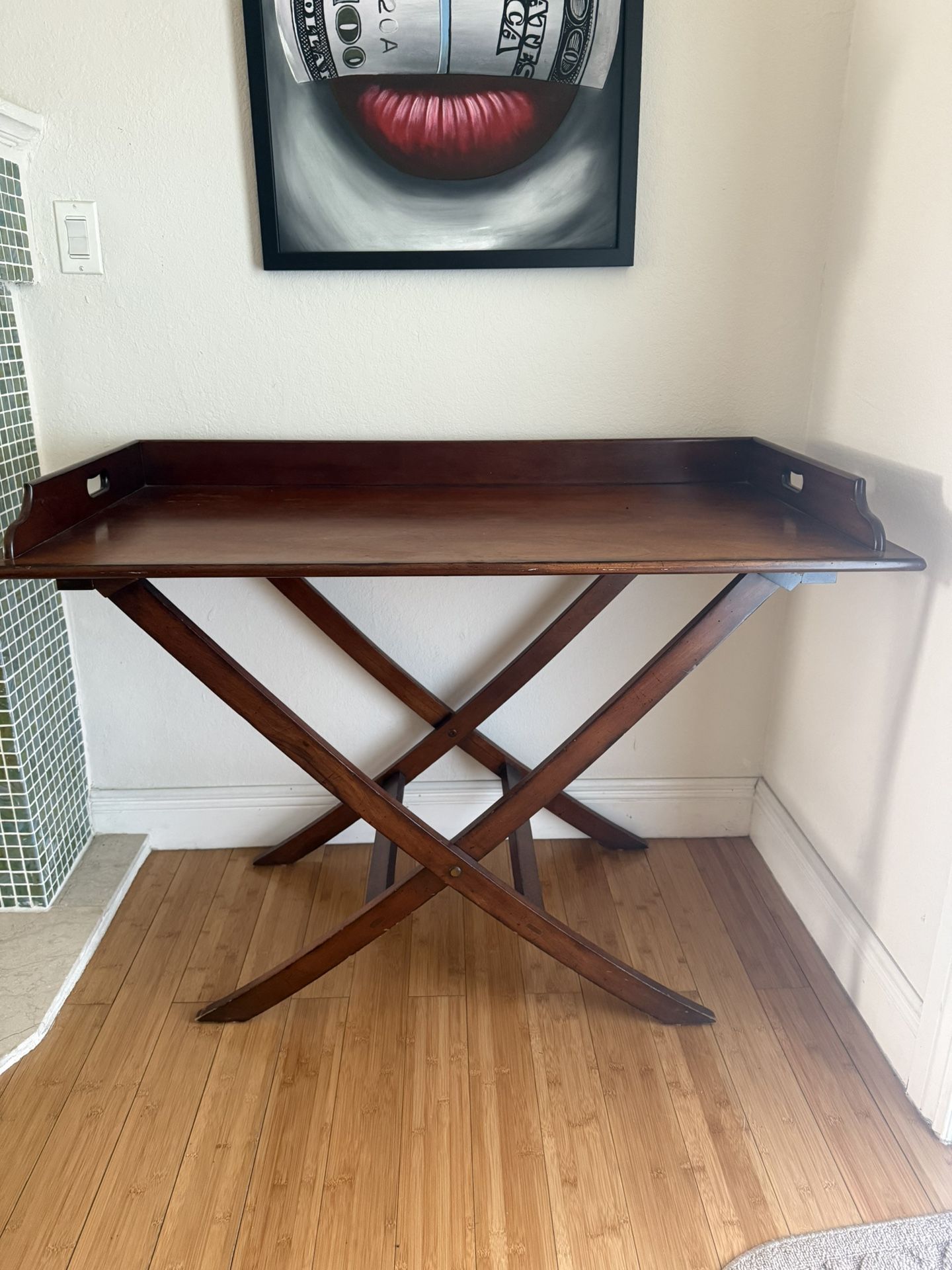 Oscar De La Renta Tray Style Table