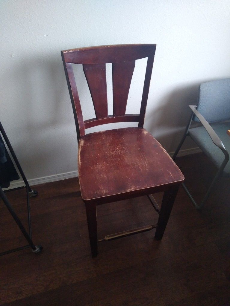 Old American Style High Stool