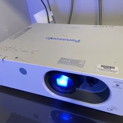 Panasonic HDMI Video Projector