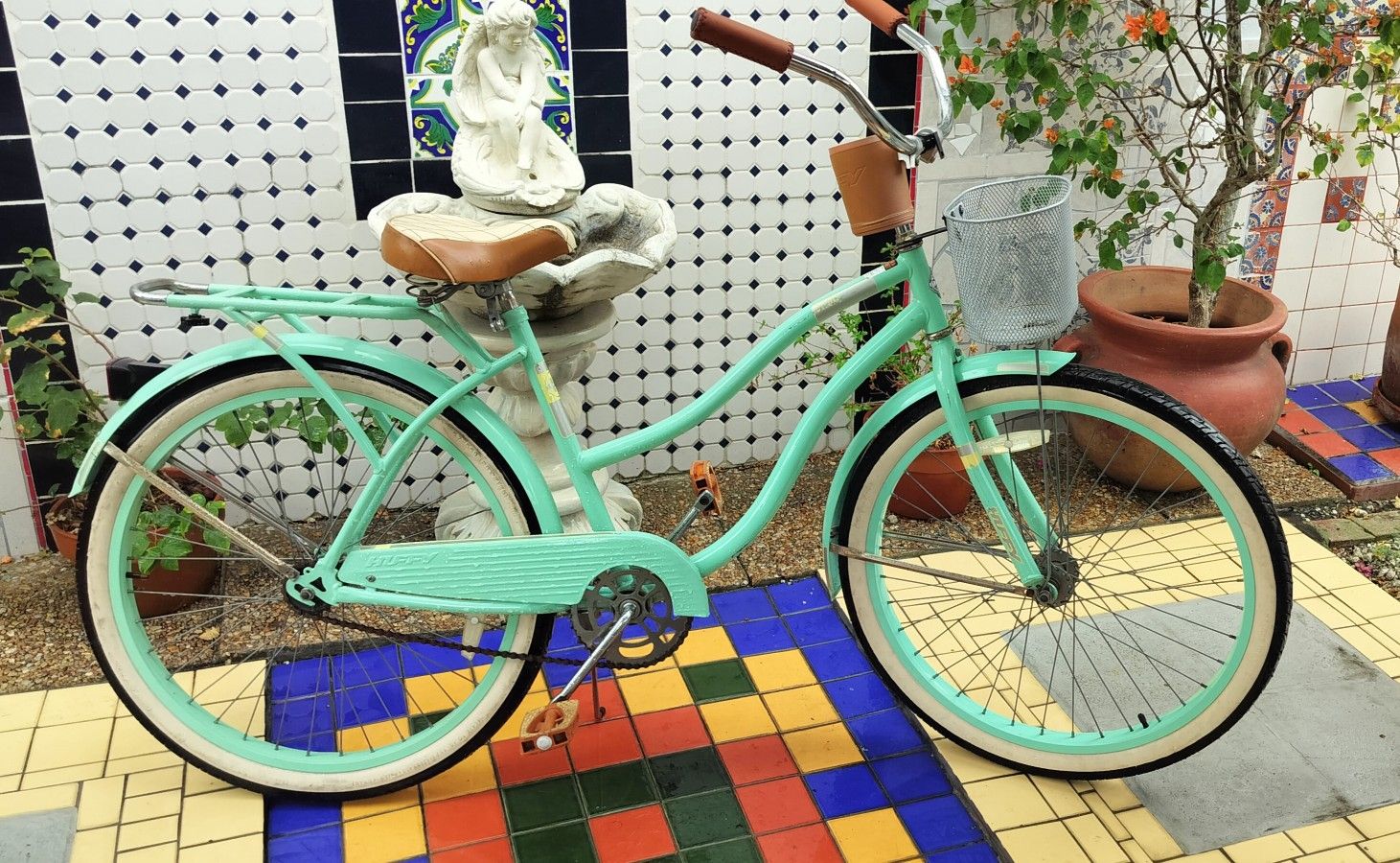 Huffy Deluxe 26" Cruiser Bicycle