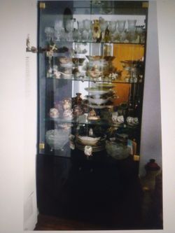 China Cabinet Comes Built-in Light. Like New.