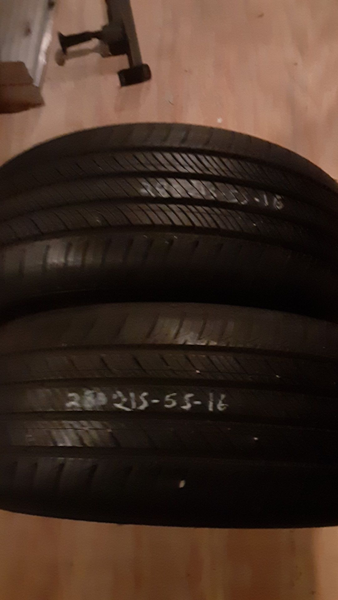 Pair of tire 215/5516 hankook