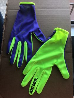Nike Woman Gloves