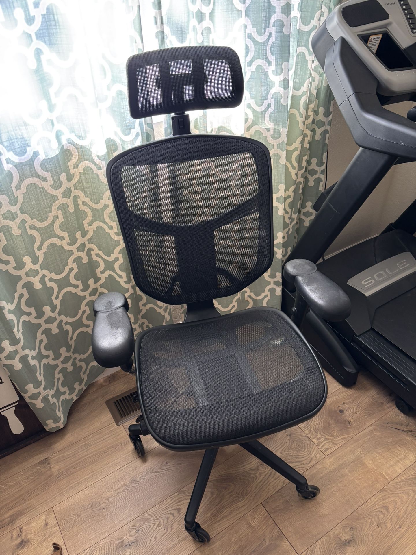 Ergonomic Desk Chair