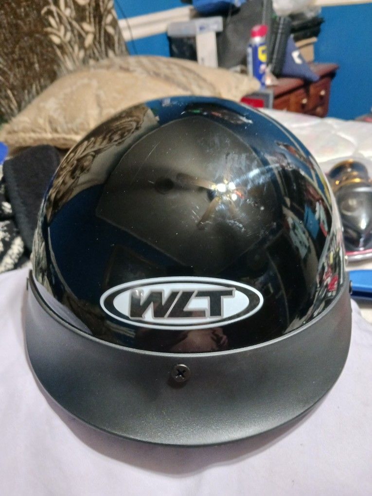 Motorcycle helmet