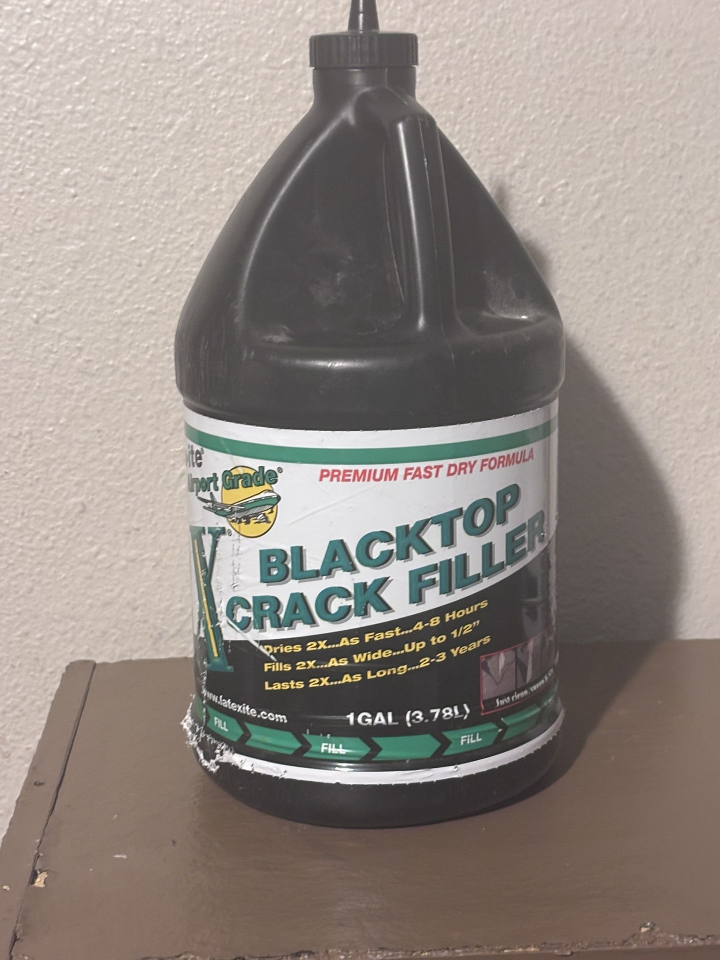 Blacktop Crack Repair