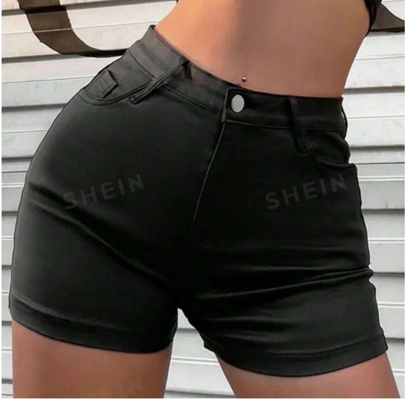 Stretchable Faux Leather High Waist Shorts Pants Comfort for Women Size L New Condition
