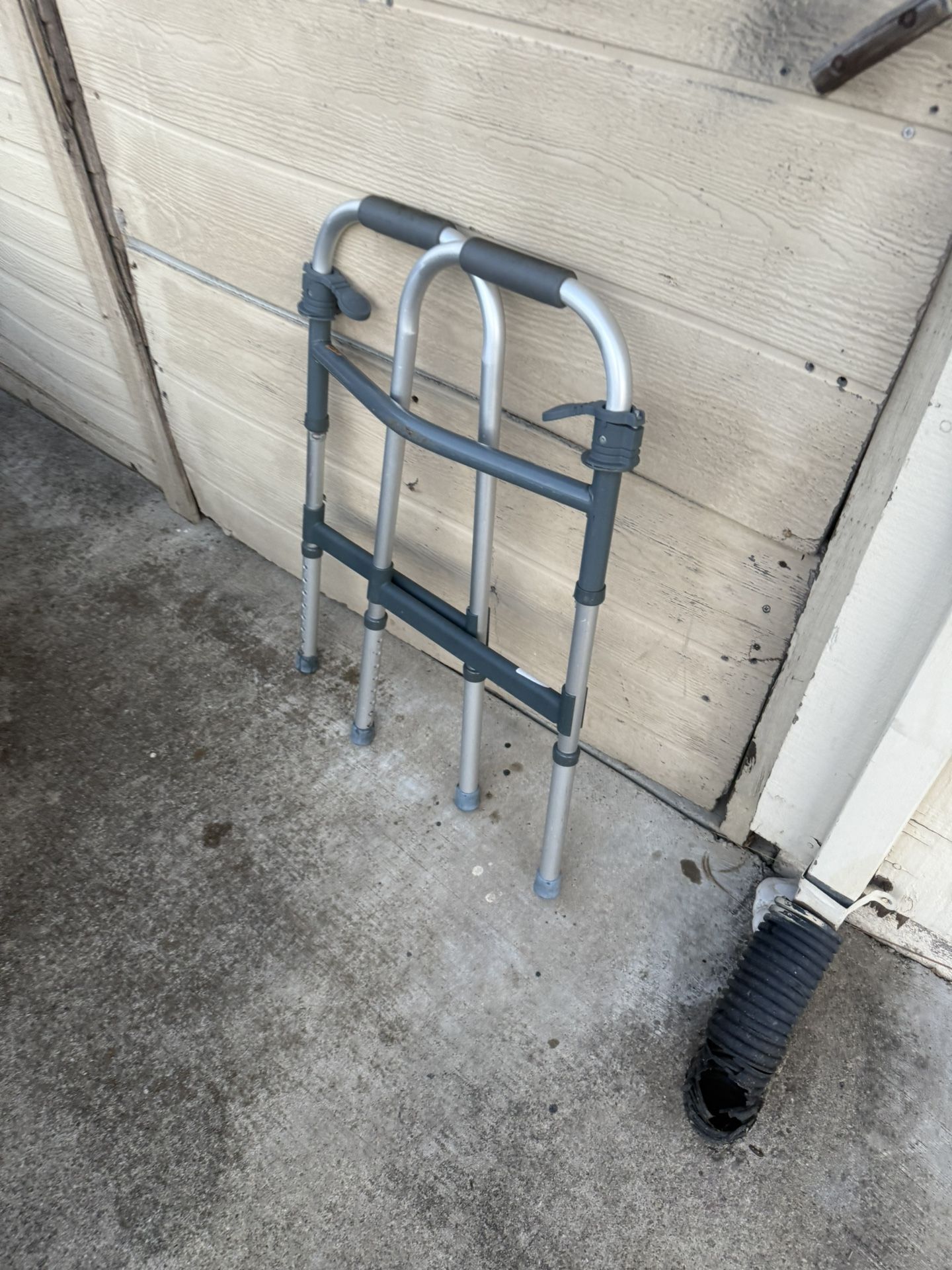Walker 4pt With 2 Wheels Little Rust- $10 OBO IF picked Up In Pitt