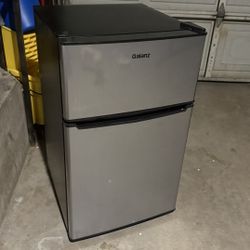 Mini Refrigerator 