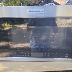 KitchenAid - 1.9 Cu. Ft. Convection Over-the-Range Microwave with Air Fry Mode - Black Stainless Steel