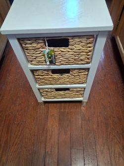 White Wood Storage Unit with 3 Wicker Baskets