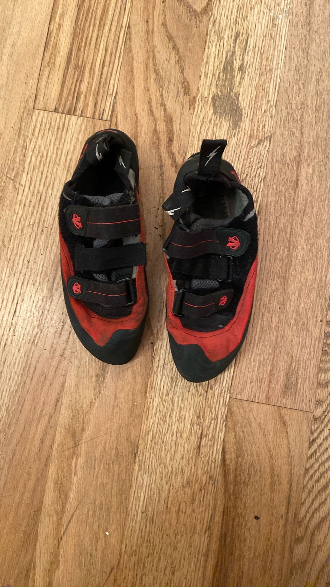 Evolve Climbing Shoe