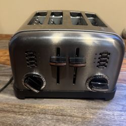 Cuisinart 4 Slice Black Stainless Steel Toaster