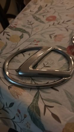 2007-2010 Lexus ls460 emblems