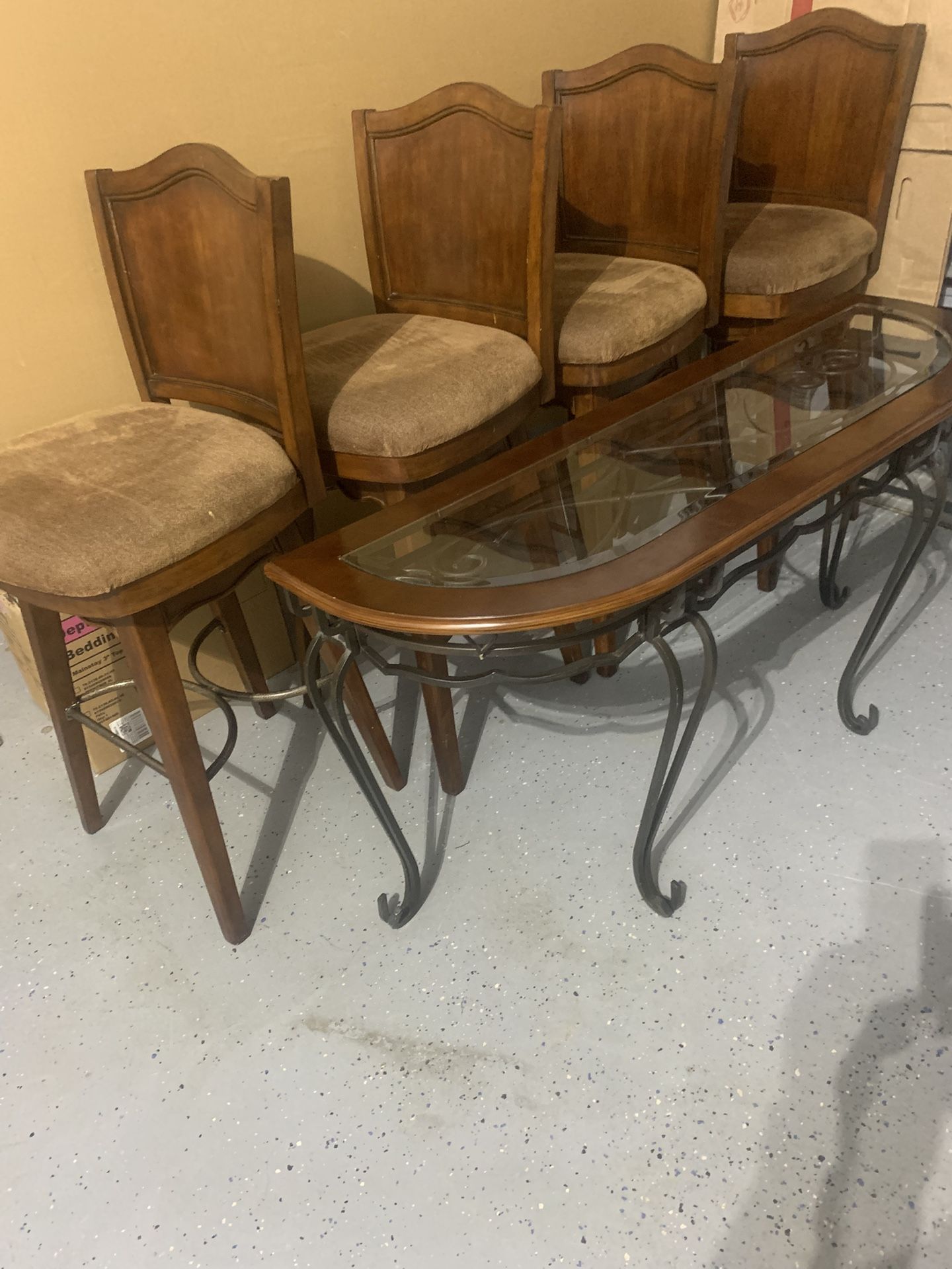 Sturdy Bar Stools and Sofa Table
