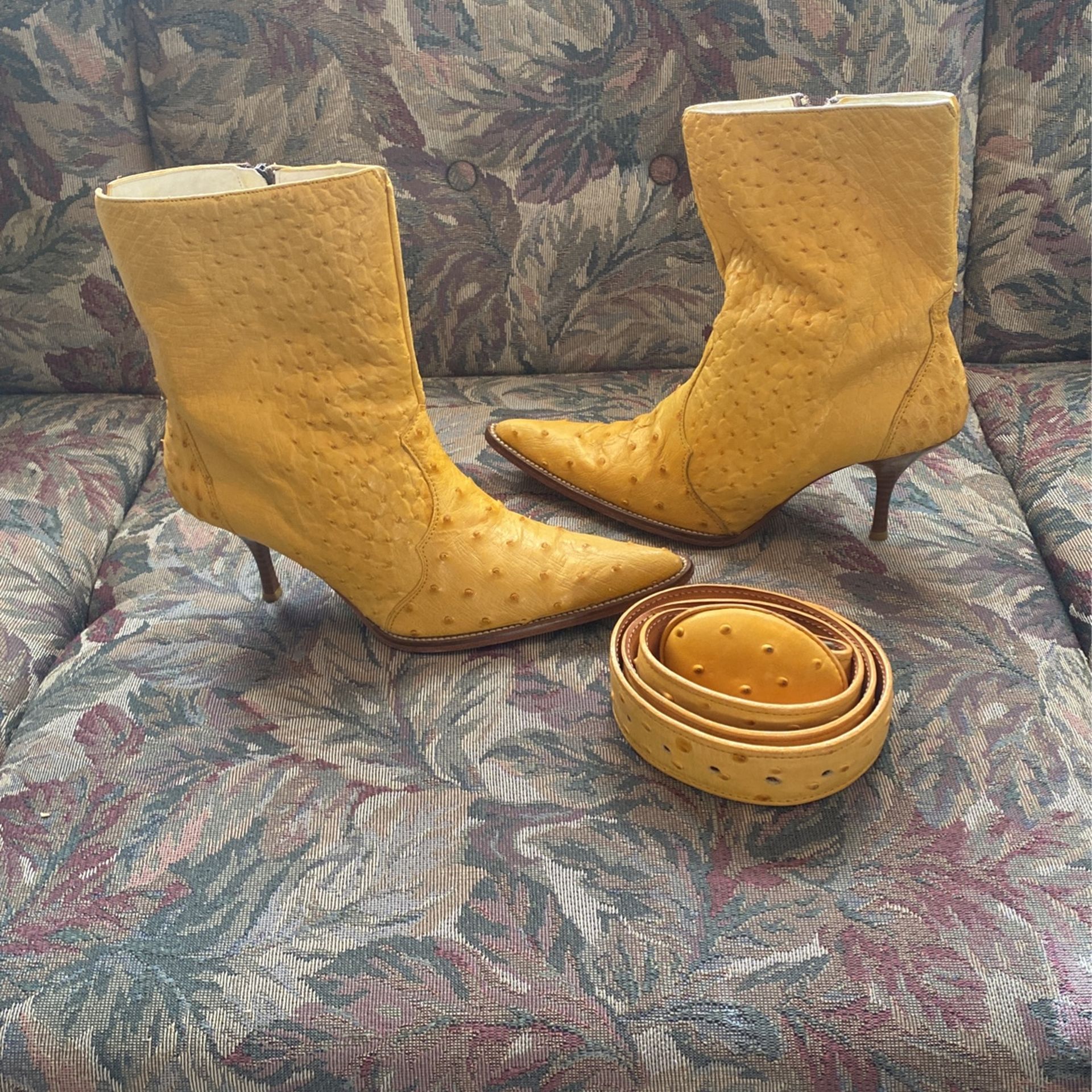 Bota Sapatilla Frida Cuadra De Piel De Avestruz El Sínto No Es De Piel De Aveztruz Número 25 De Mexico Como 8 De Aqui