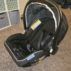  Graco Infant Carseat