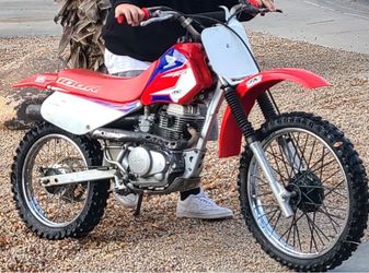 2000 Honda 100R 4 stroke dirt bike