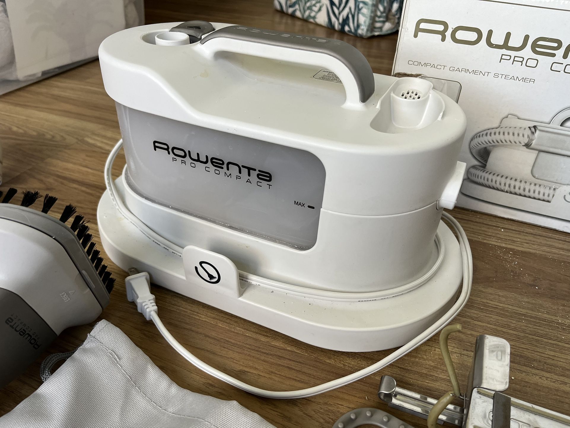 Rowenta Pro Compact Garment Steamer